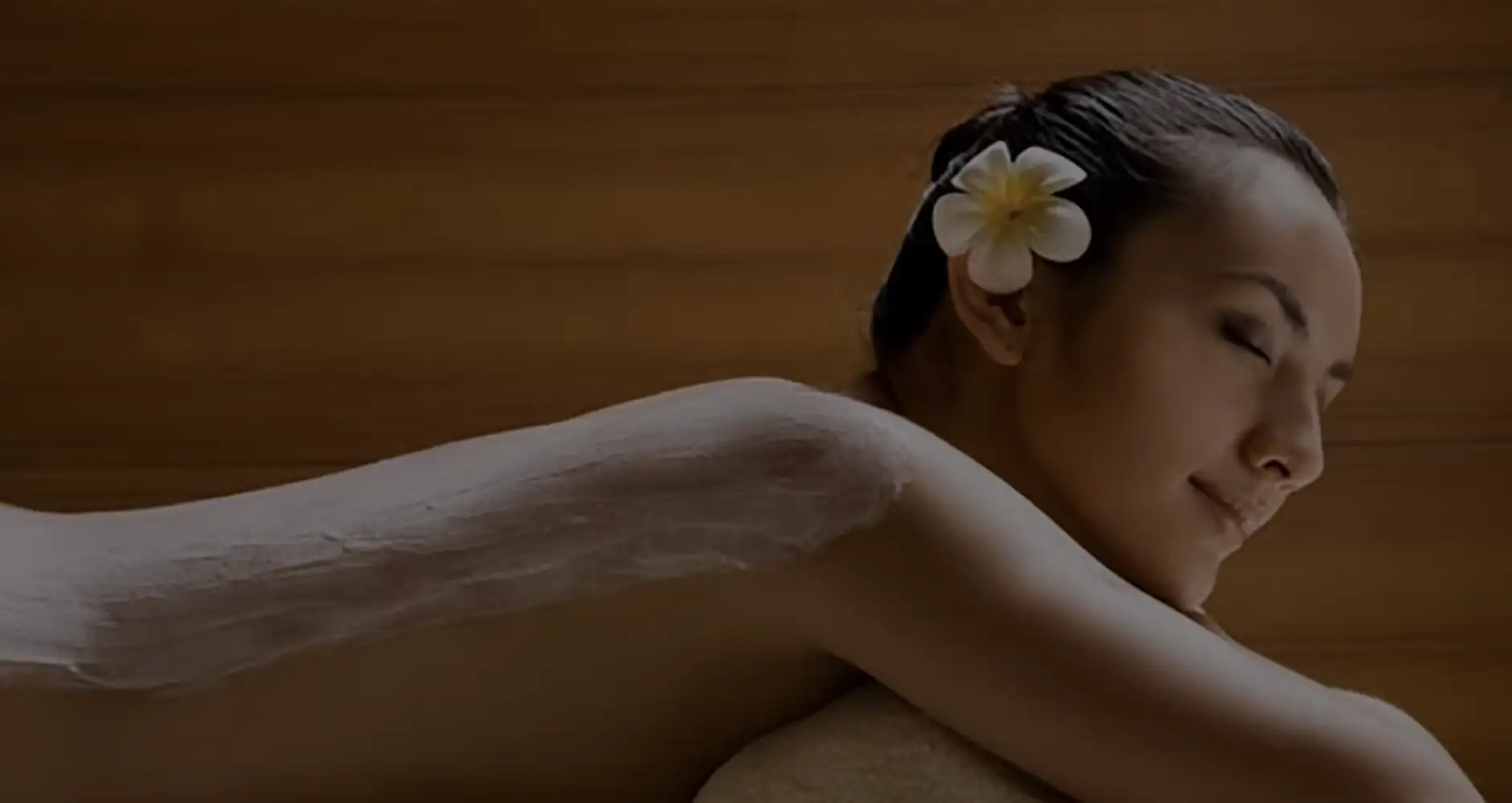 Full Herbal Body Massage in Manchester